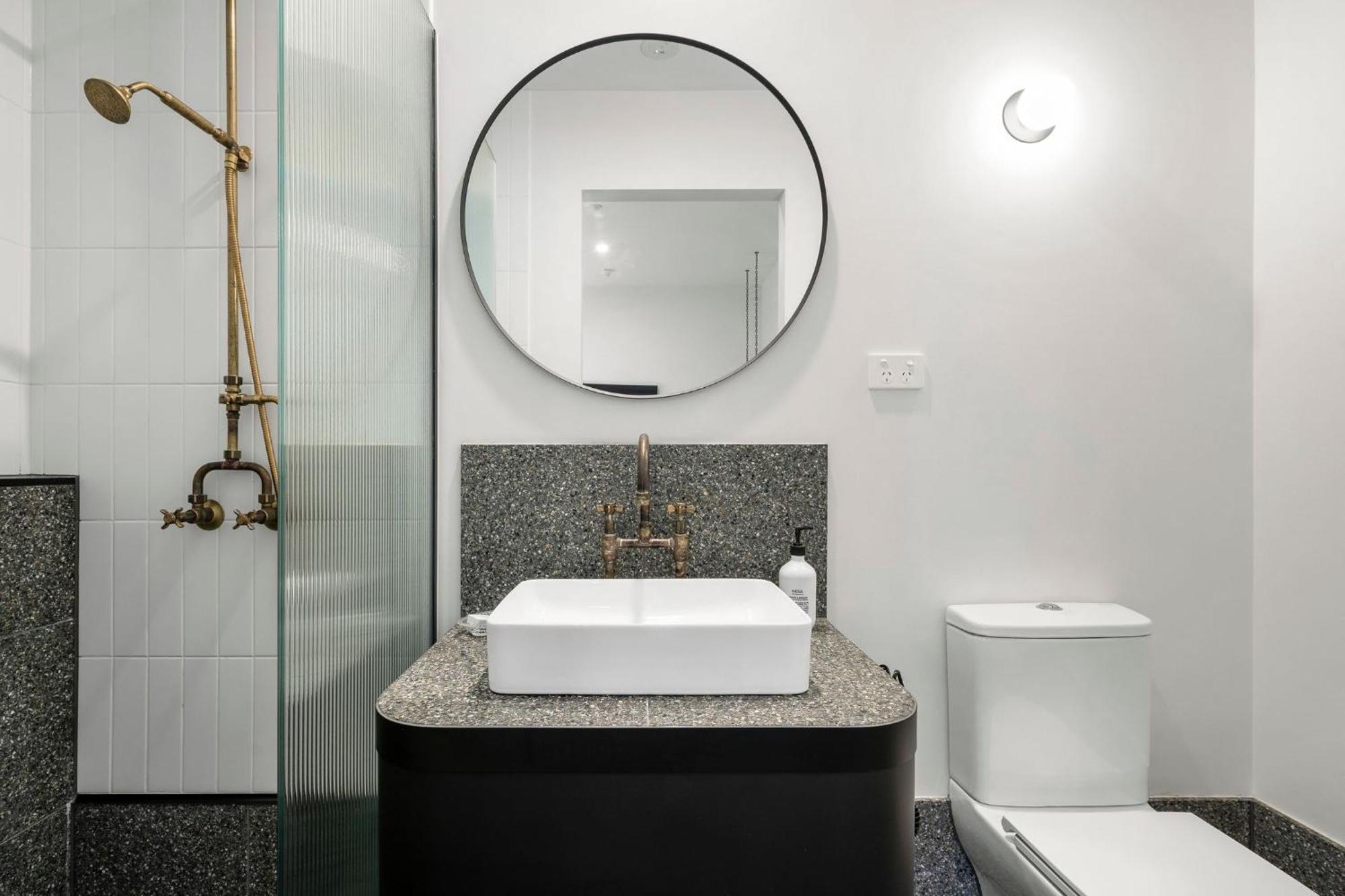 The Electric Hotel จีลอง ภายนอก รูปภาพ
